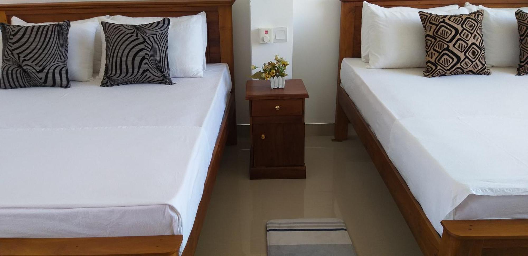 Mahaweli King'S Villa Kandy Room photo